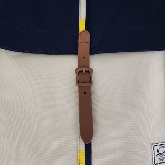 HERSCHEL SUPPLY CO. unisex cream navy colorblock City Mid Volume backpack - Picture 7 of 16